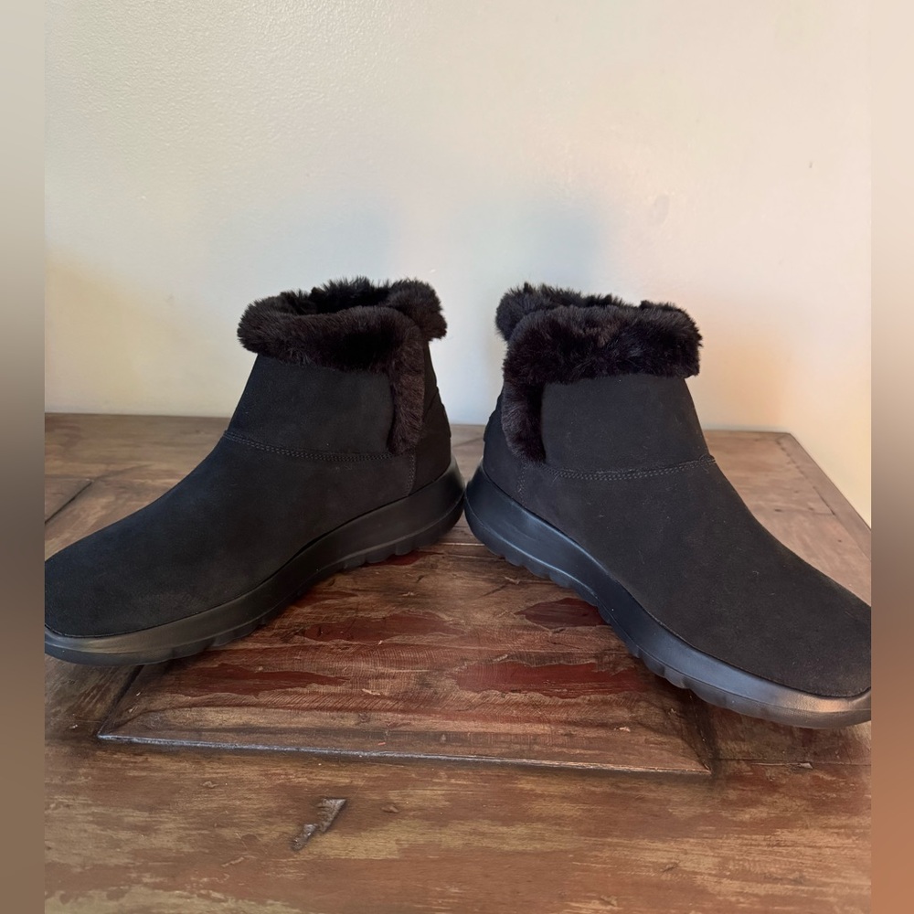 Skechers On The Go Joy black suede faux fur slip in ankle boots women’s 7.5 - Picture 5 of 7